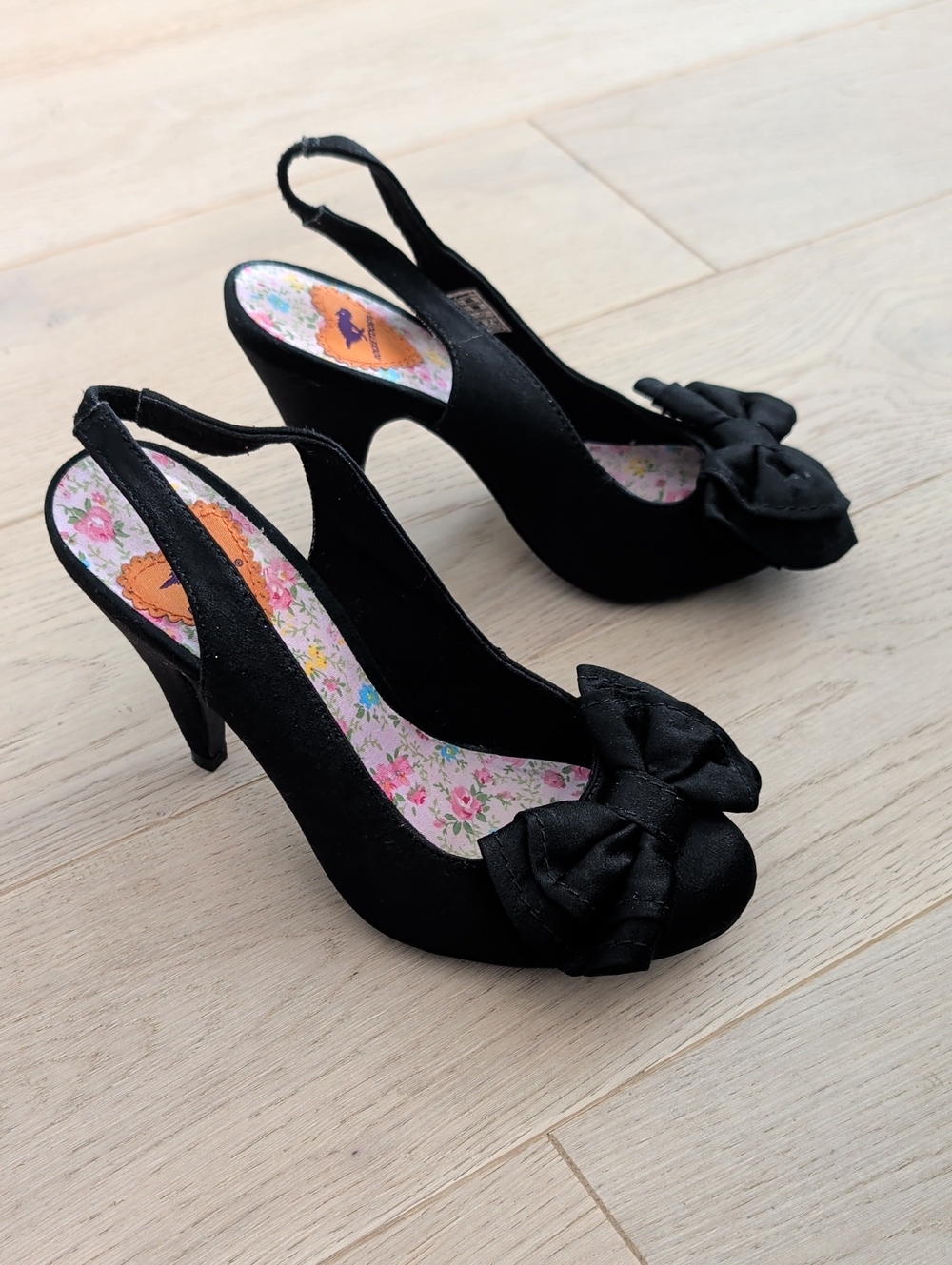 Retro style black Satin rounded toe bow sling backs